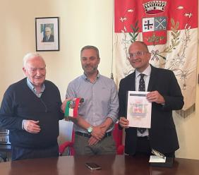 Sefro,  Castelli incontra il sindaco: “Fare squadra per ripartire”