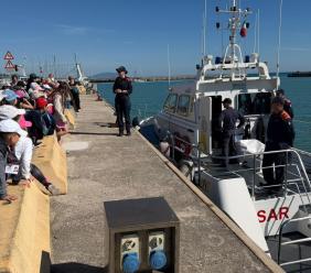 Civitanova, oltre 500 studenti coinvolti nelle attività della Guardia Costiera Civitanova, oltre 500 studenti coinvolti nelle attività della Guardia Costiera