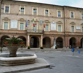 San Severino, quasi 89mila euro per la nuova illuminazione pubblica San Severino, quasi 89mila euro per la nuova illuminazione pubblica