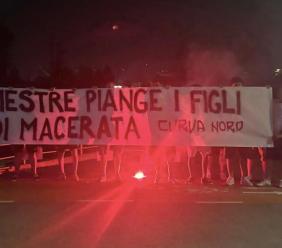 "Mestre piange i figli di Macerata": lo striscione della Curva Nord veneta per Nicolas, Giorgio e Daniele