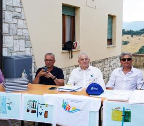 Festa del Fiume, gli studenti firmano l’impegno per tutelare i corsi d’acqua Festa del Fiume, gli studenti firmano l’impegno per tutelare i corsi d’acqua