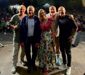 Civitanova Smile, oltre 700 persone a Santa Maria Apparente per lo show di Lando e Dino