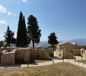 Castello di Pitino, una storia millenaria portata alla luce: aperte le visite guidate al sito Castello di Pitino, una storia millenaria portata alla luce: aperte le visite guidate al sito