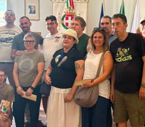 Matelica, gita in città per i ragazzi del Centro Diurno Ats 17 Matelica, gita in città per i ragazzi del Centro Diurno Ats 17