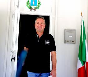Muccia, dieci anni dopo il terremoto la ricostruzione è al 31%: «Stringiamo i denti ancora un po'» (VIDEO) Muccia, dieci anni dopo il terremoto la ricostruzione è al 31%: «Stringiamo i denti ancora un po'» (VIDEO)