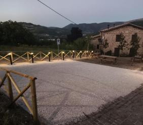 Valfornace, a Campi il nuovo parcheggio pubblico: area verde e illuminazione