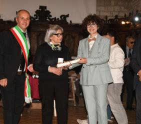 Lucrezia Ercoli vince il Premio Frontino Montefeltro: è il “Personaggio” della 45ª edizione Lucrezia Ercoli vince il Premio Frontino Montefeltro: è il “Personaggio” della 45ª edizione