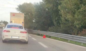 Superstrada, altra mattinata difficile: doppio incidente