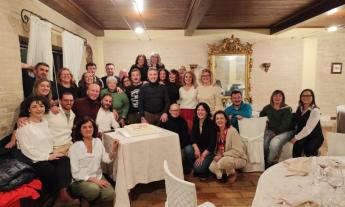 Festa grande per i 50enni di Passo di Treia: una cena che è un tuffo nei ricordi