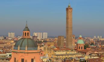Muoversi a Bologna: come vivere la città tra portici e libertà