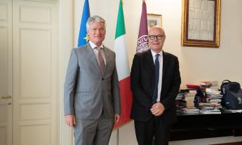L’ambasciatore Ue in Myanmar in visita all’Università di Macerata: dialogo su cooperazione e futuro globale