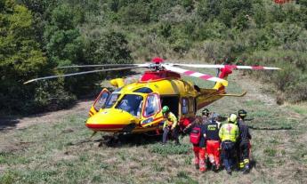 Corridonia, scontro tra suv e moto: 26enne trasferito d'urgenza a Torrette