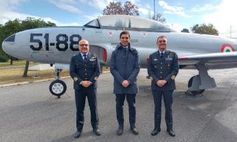 Potenza Picena, atterra uno "Shooting Star": in base il jet storico dell'Aeronautica Militare