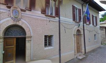 Bolognola, al via i lavori per il municipio: "Simbolo di ripartenza"