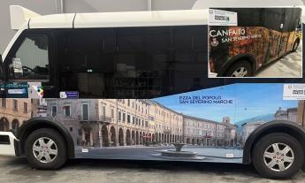 San Severino, la rivoluzione della mobilità è elettrica: ecco la nuova navetta "green"