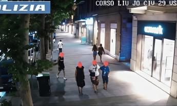 Civitanova, scippa la borsa a una donna in pieno centro: arrestato il responsabile dopo la condanna