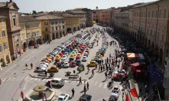 San Severino, “500 Septempeda Meeting”, iscrizioni al via: torna il raduno nazionale in piazza del Popolo