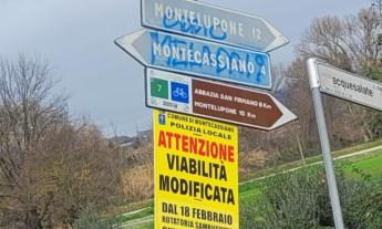 Montecassiano, lavori alle fognature a Sambucheto: chiuso il tratto tra la rotatoria e il fiume