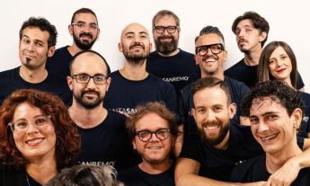 Dal bar di Porto Sant’Elpidio al boom globale: il FantaSanremo vola verso i 3 milioni di squadre