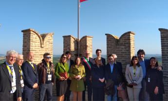 Recanati, il castello di Montefiore torna a vivere: grande festa per la riapertura della rocca