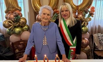 San Severino festeggia i 100 anni di Maria Carletti: è festa nella comunità di Colleluce
