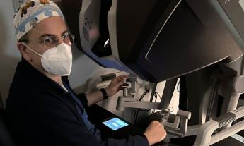 Tumore al polmone: a Torrette la chirurgia del futuro. Robotica e tecnica ‘Uniportale’ per dimissioni "record"