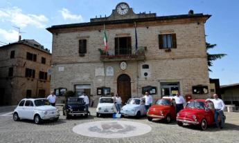 A Colmurano nasce l'Heritage Cars Club: passione per le auto d’epoca e cuore maceratese