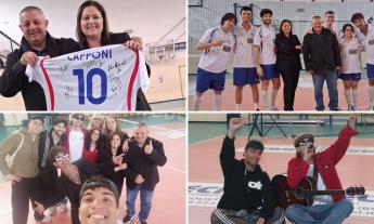 Civitanova, volley e musica contro il bullismo: alla scuola Pirandello la sfida degli "Angeli della TV"