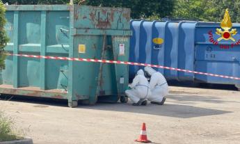 Tolentino, caso radioattività all’impianto rifiuti: "Cassone messo in sicurezza"