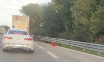 Morrovalle, tamponamento fra quattro mezzi in superstrada: traffico in tilt e due feriti