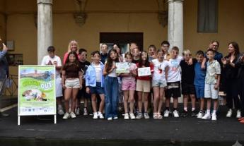 Plastic Out a Recanati, 250 alunni raccolgono 25 kg di plastica