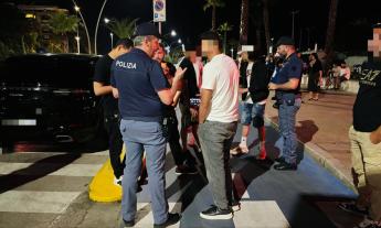 Civitanova, alcol vietato di notte in piazze e lungomare: scatta l’ordinanza estiva