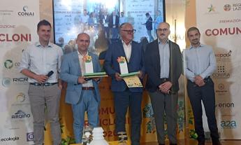 Cosmari premiato a EcoForum Legambiente per il riciclo dei cartoni
