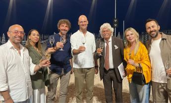 Civitanova, la coppia Antonio Razzi-Filippo Roma protagonista a "Filosofarte" tra ironia e riscatto sociale