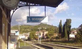 Linea Civitanova-Albacina elettrificata, Rfi: attenzione ai cavi