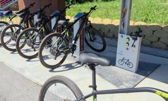 Macerata, furto al bike sharing di Fontescodella: rubate 11 biciclette
