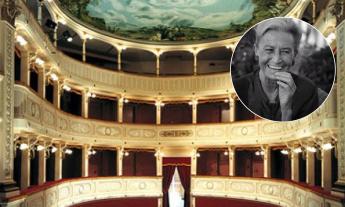 Caldarola, Barbara Alberti ospite di “Non a Voce Sola”: l’appuntamento al teatro comunale