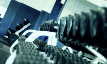 Palestra dopo i 40 anni come costruire massa muscolare e forza senza farsi male