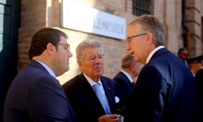 L'assessore Francesco Fiordomo, l'imprenditore Adolfo Guzzini e il Presidente di Regione Luca Ceriscioli