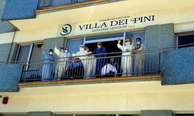gli operatori sanitari della clinica Villa Pini
