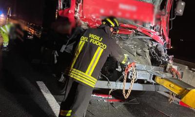 Intervento dei vigili del fuoco tra i caselli Ancona sud e Loreto