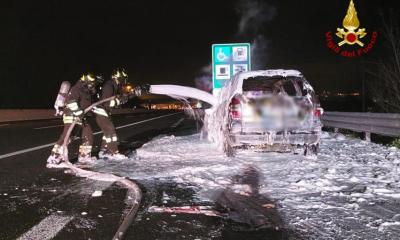 Intervento dei vigili del fuoco tra i caselli Ancona sud e Loreto