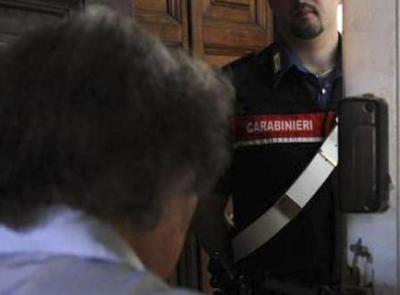 “Auto coinvolta in rapina”, scoperta la truffa del finto maresciallo: denunciato 53enne