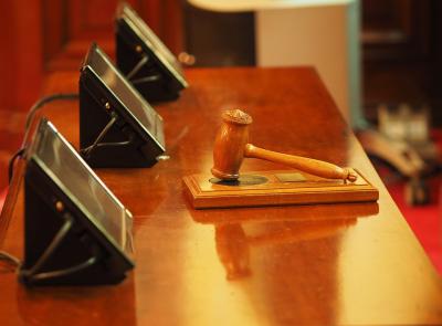 Minacce in cantiere a Pieve Torina: l'ingegnere riceve il risarcimento e lo dona ai carabinieri