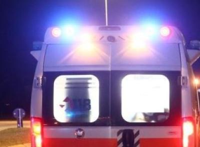 Tolentino, incidente nella notte lungo la provinciale: quattro feriti, uno grave a Torrette