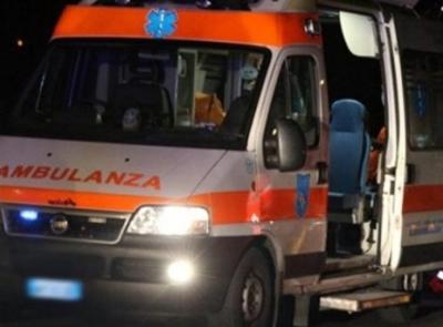 Macerata, travolta da un'auto: donna trasportata all'ospedale Macerata, travolta da un'auto: donna trasportata all'ospedale