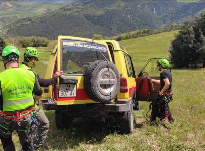Donna colpita da un bovino durante l'escursione in bici: interviene l'elisoccorso