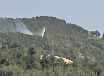 Scoppia incendio boschivo a Pieve Torina: richiesto l'intervento di un elicottero