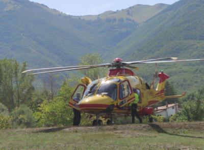 Monte Vettore, donna si infortuna alla caviglia: recuperata dall'eliambulanza