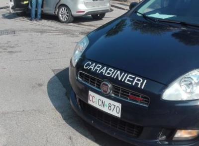 Nasconde 100 grammi di cocaina in casa: arrestata una 49enne